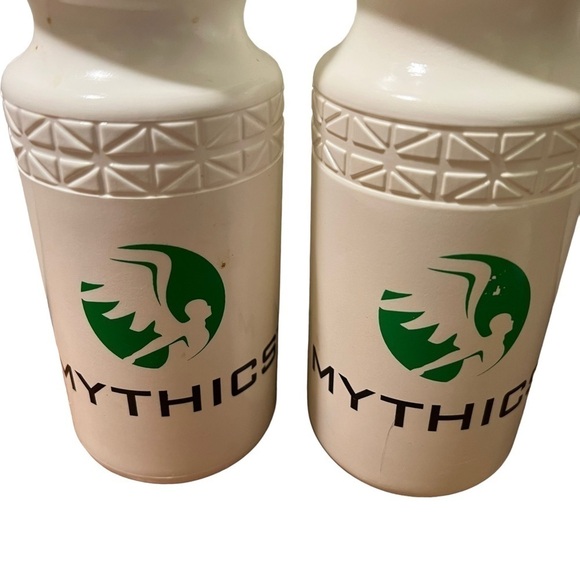 Springs Squeeze Water Bottle Mythics - Picture 3 of 8